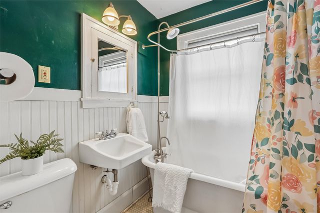 1534 30th Street, Des Moines, IA 50311