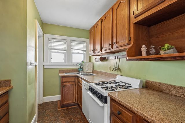 1534 30th Street, Des Moines, IA 50311