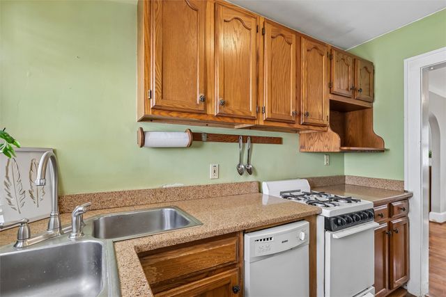 1534 30th Street, Des Moines, IA 50311