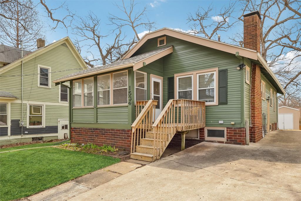 1534 30th Street, Des Moines, IA 50311