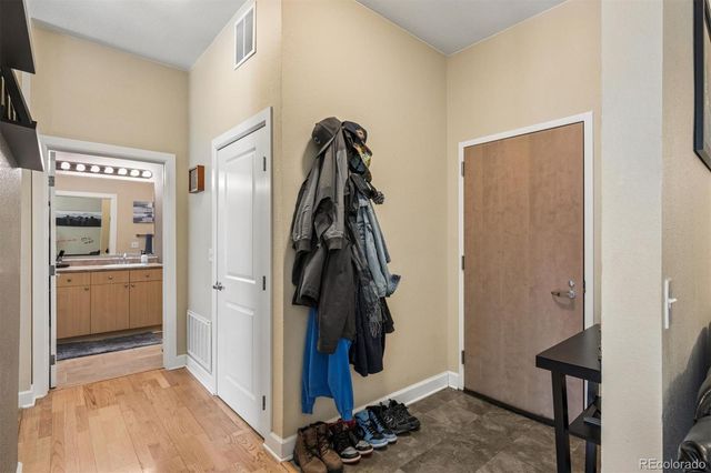 5677 S Park Place C103, Greenwood Village, CO 80111