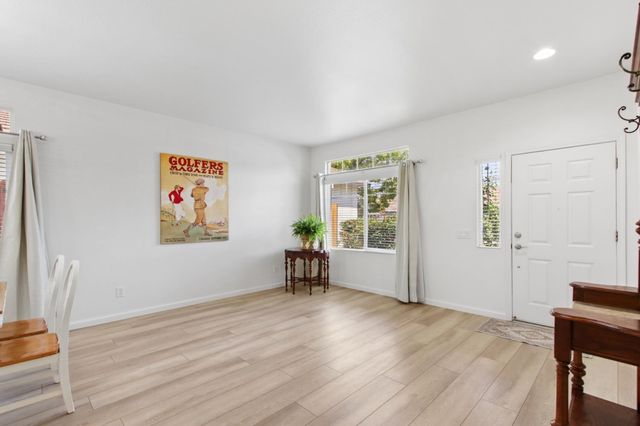 214 Saint Tropez, Lincoln, CA 95648