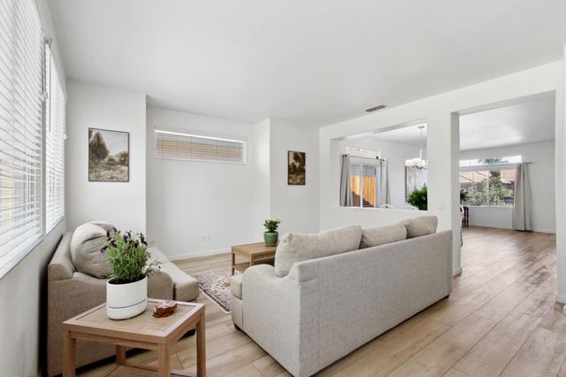 214 Saint Tropez, Lincoln, CA 95648