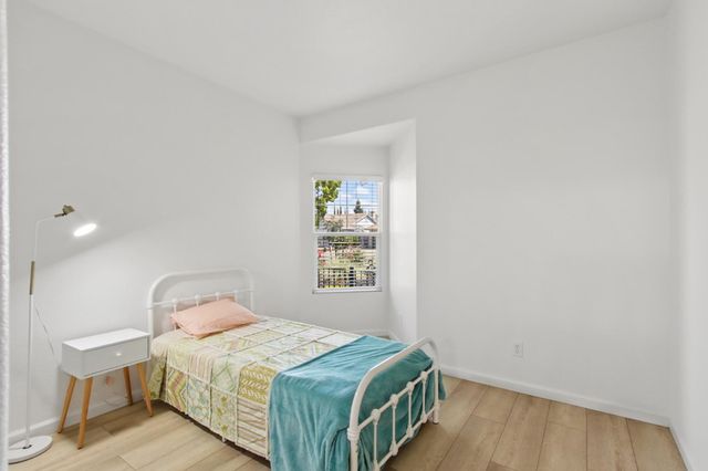 214 Saint Tropez, Lincoln, CA 95648