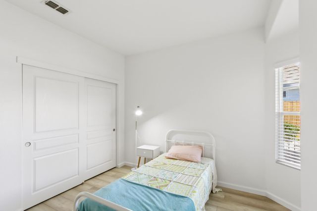 214 Saint Tropez, Lincoln, CA 95648