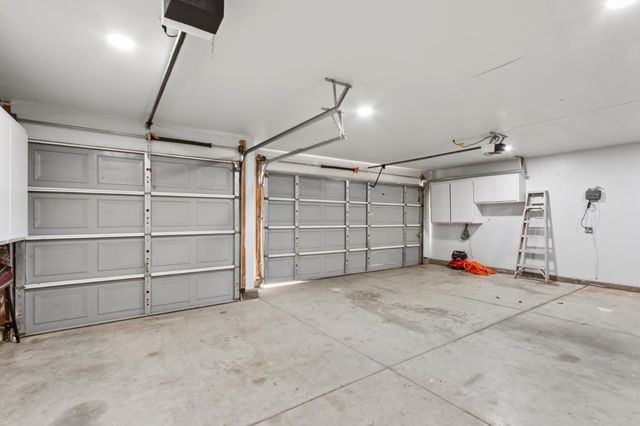 214 Saint Tropez, Lincoln, CA 95648