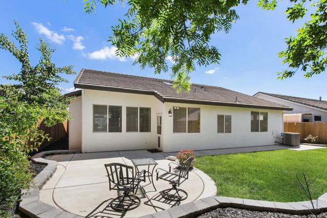 214 Saint Tropez, Lincoln, CA 95648