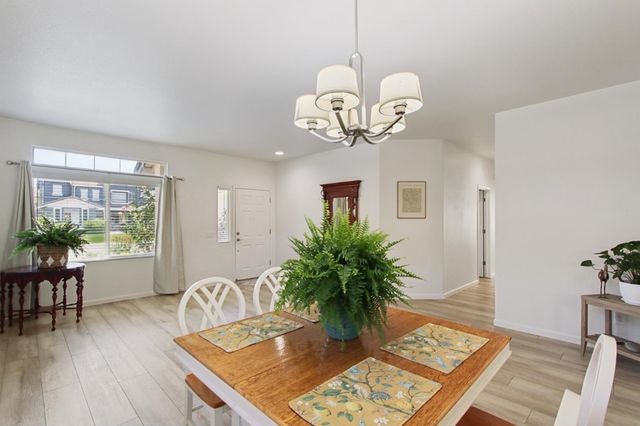 214 Saint Tropez, Lincoln, CA 95648