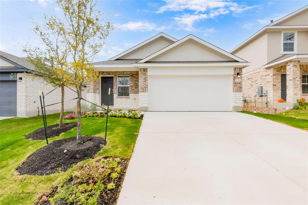 2004 Arbuckle DR, Leander, TX 78641