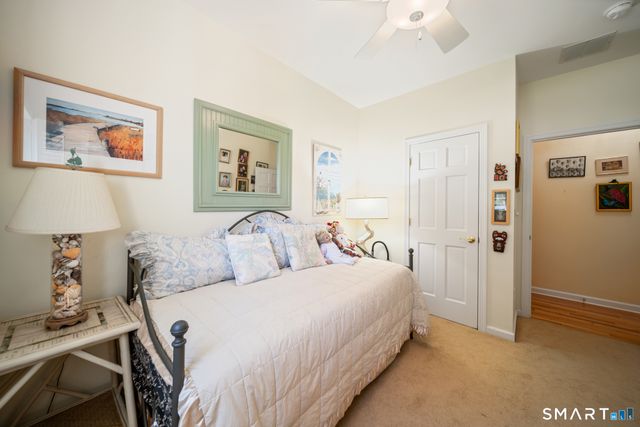 84 Links Way 84, Oxford, CT 06478