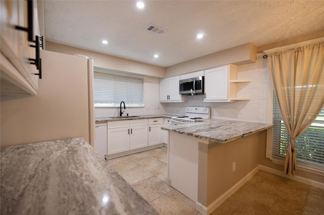 10323 Lone Brook Drive, Houston, TX 77041