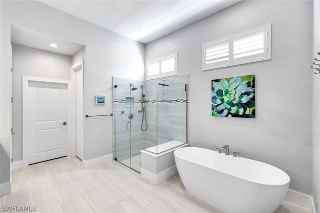 16249 Verilyn CIR, Naples, FL 34110