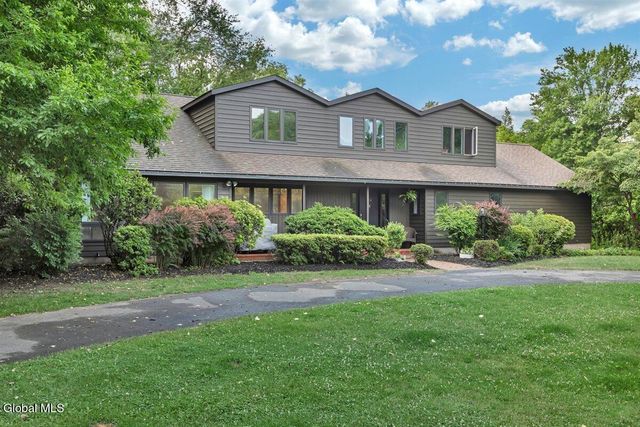 758 Feura Bush Road, Bethlehem, NY 12054