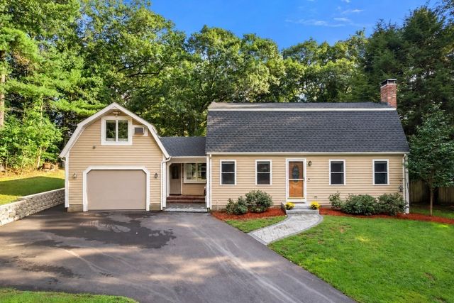 26 Joyce Ln, Bellingham, MA 02019