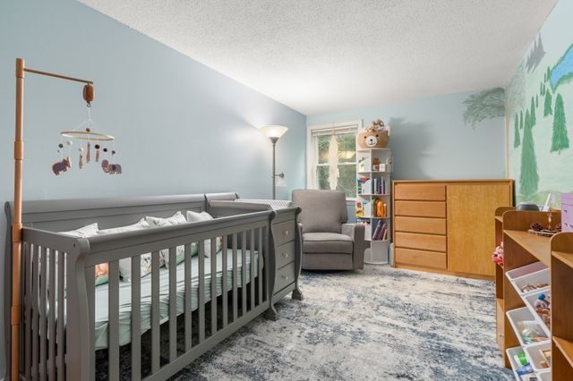 26 Joyce Ln, Bellingham, MA 02019