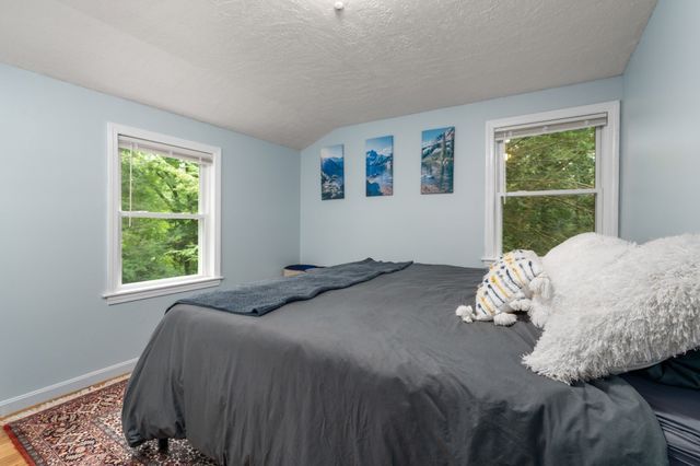 26 Joyce Ln, Bellingham, MA 02019