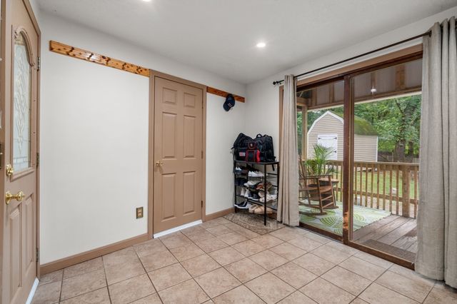 26 Joyce Ln, Bellingham, MA 02019