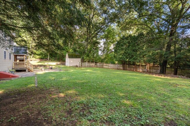 26 Joyce Ln, Bellingham, MA 02019