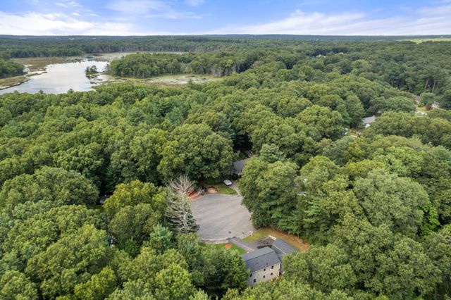 26 Joyce Ln, Bellingham, MA 02019