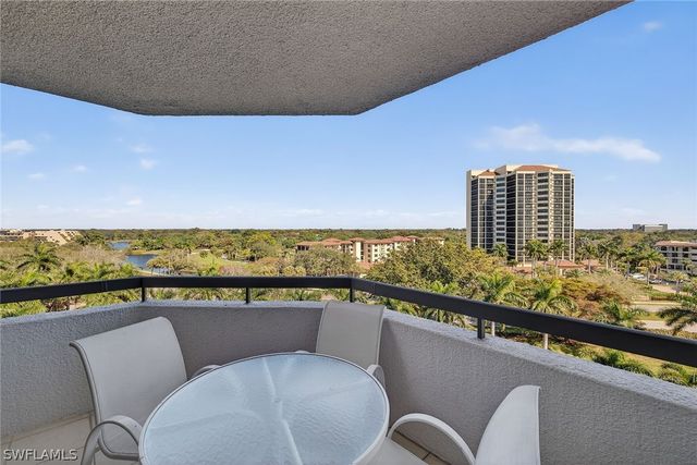 6075 Pelican Bay BLVD 706, Naples, FL 34108