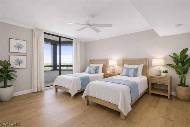 6075 Pelican Bay BLVD 706, Naples, FL 34108