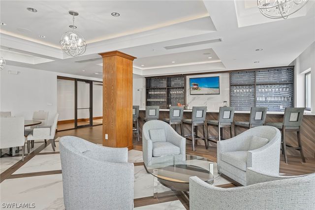 6075 Pelican Bay BLVD 706, Naples, FL 34108