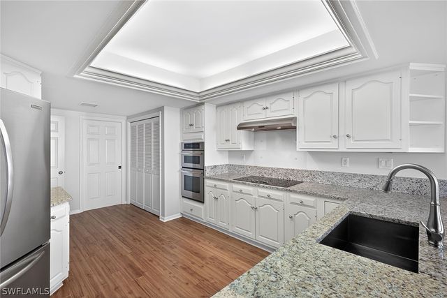 6075 Pelican Bay BLVD 706, Naples, FL 34108