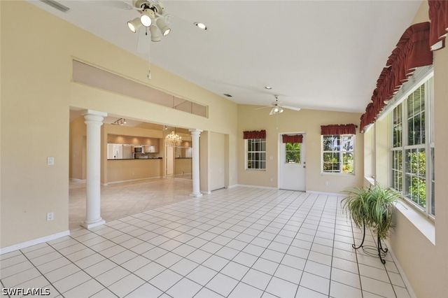 204 Estelle CT, Naples, FL 34112