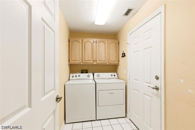 204 Estelle CT, Naples, FL 34112