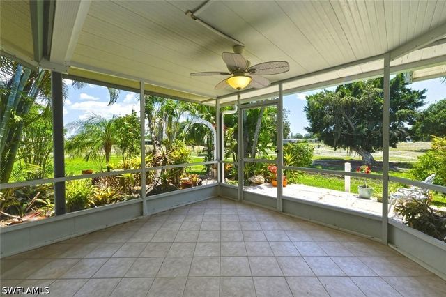 204 Estelle CT, Naples, FL 34112