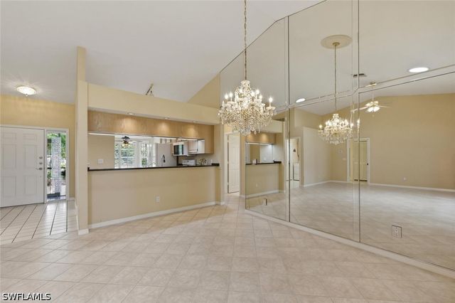 204 Estelle CT, Naples, FL 34112
