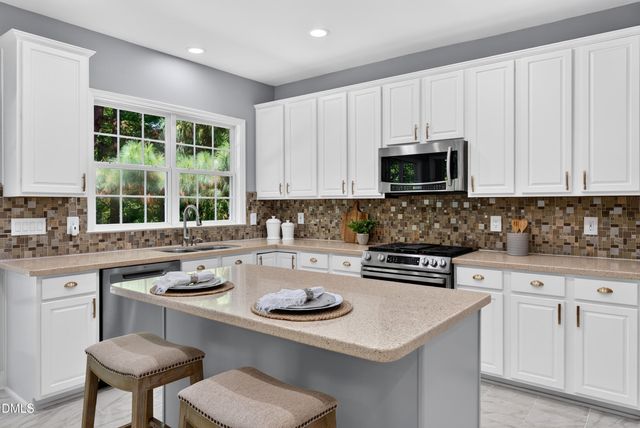213 Slate Blue Place, Cary, NC 27519