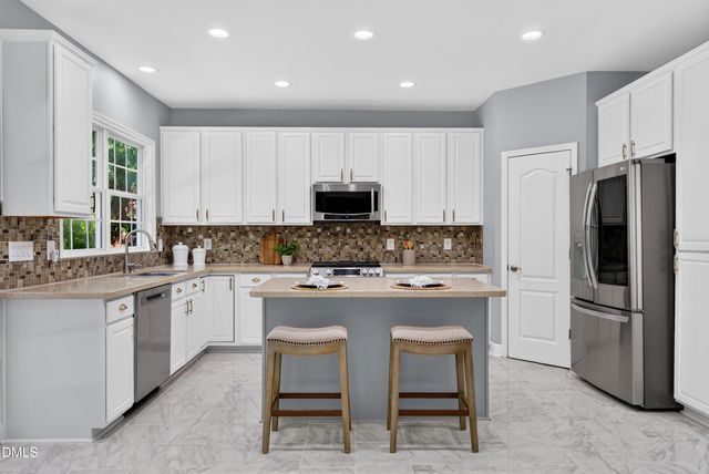 213 Slate Blue Place, Cary, NC 27519