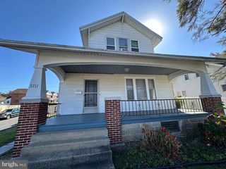 3711 WALNUT ST, Harrisburg, PA 17109