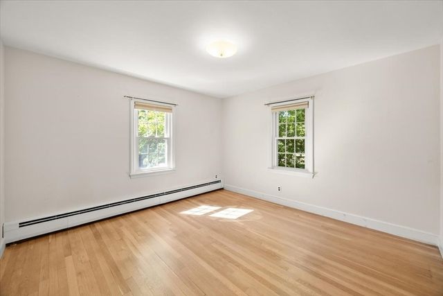 208 Matfield St, West Bridgewater, MA 02379