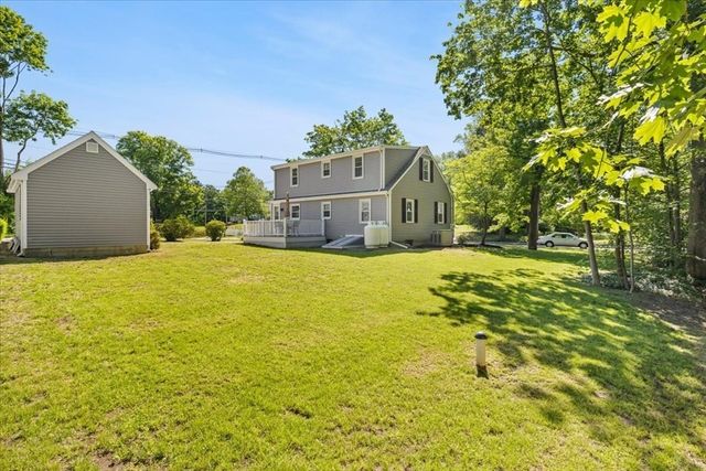 208 Matfield St, West Bridgewater, MA 02379
