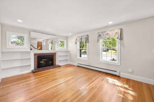 208 Matfield St, West Bridgewater, MA 02379