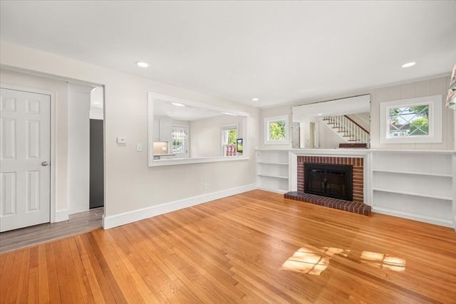 208 Matfield St, West Bridgewater, MA 02379