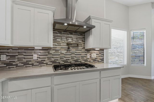 7392 CIMARRON GAP Drive, El Paso, TX 79911