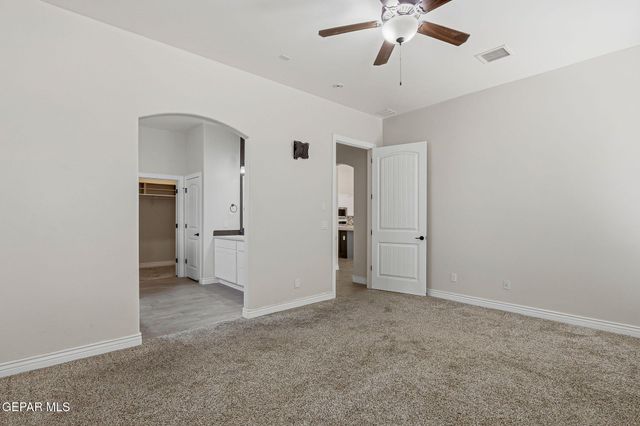 7392 CIMARRON GAP Drive, El Paso, TX 79911