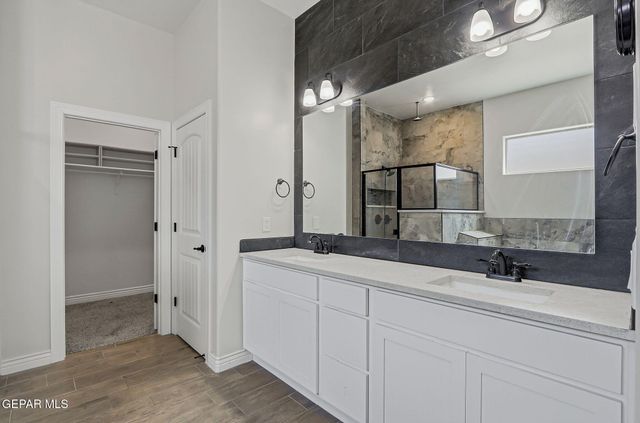 7392 CIMARRON GAP Drive, El Paso, TX 79911