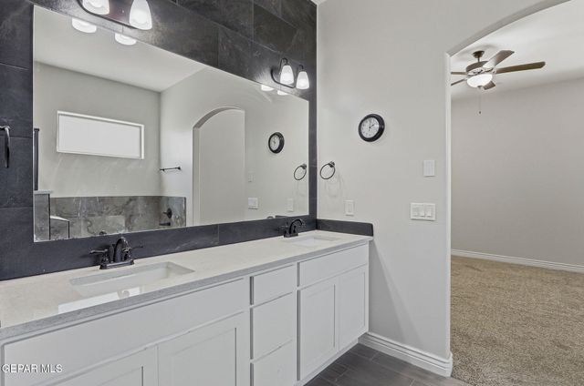 7392 CIMARRON GAP Drive, El Paso, TX 79911