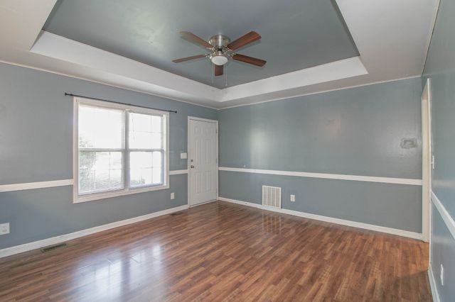 1634 Hannibal Drive, Oak Grove, KY 42262