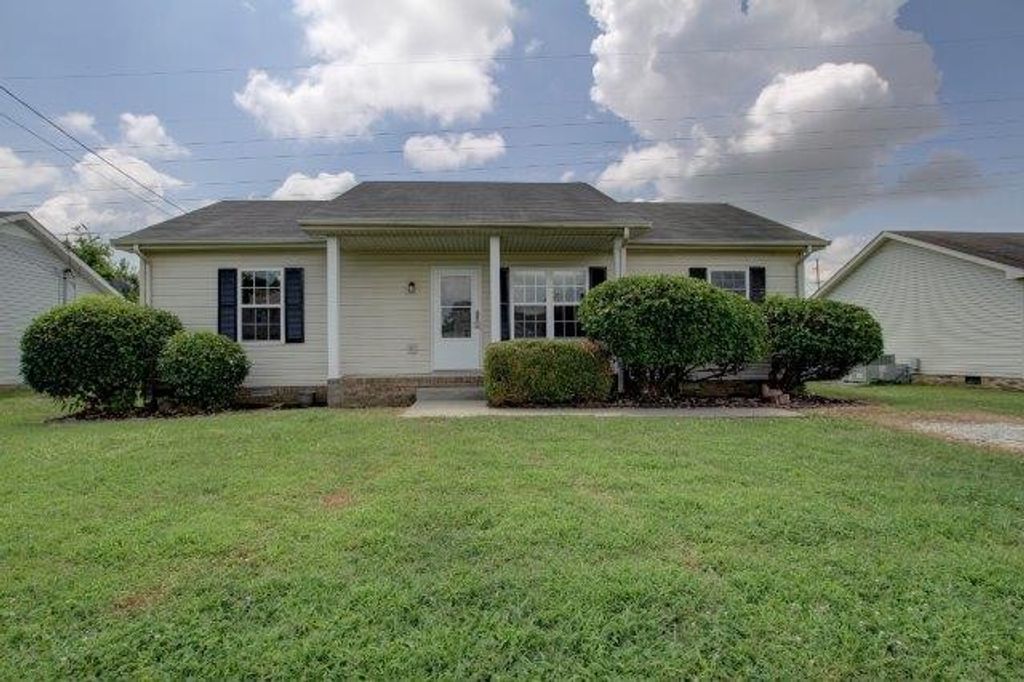 1634 Hannibal Drive, Oak Grove, KY 42262