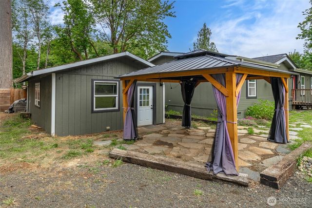 50 SE Fuchsia Avenue, Shelton, WA 98584