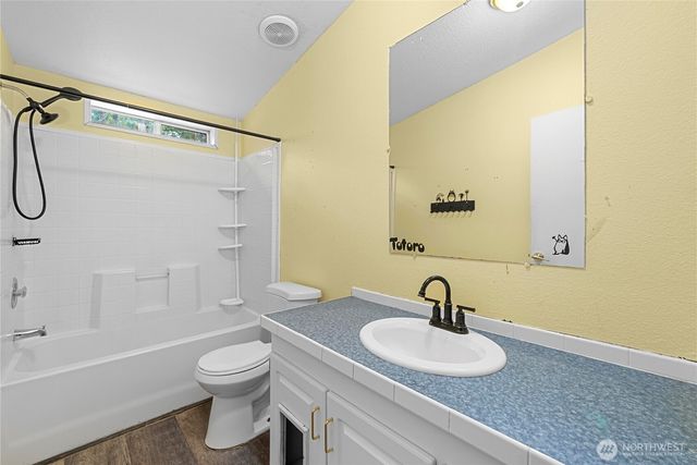 50 SE Fuchsia Avenue, Shelton, WA 98584