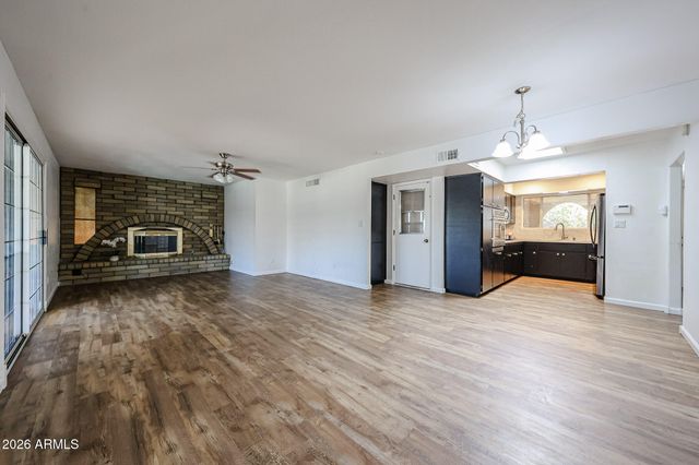 4135 W BERYL Avenue, Phoenix, AZ 85051