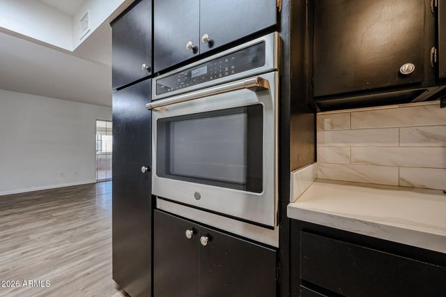 4135 W BERYL Avenue, Phoenix, AZ 85051