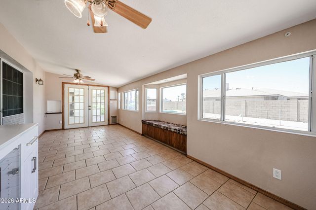 4135 W BERYL Avenue, Phoenix, AZ 85051