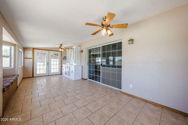 4135 W BERYL Avenue, Phoenix, AZ 85051